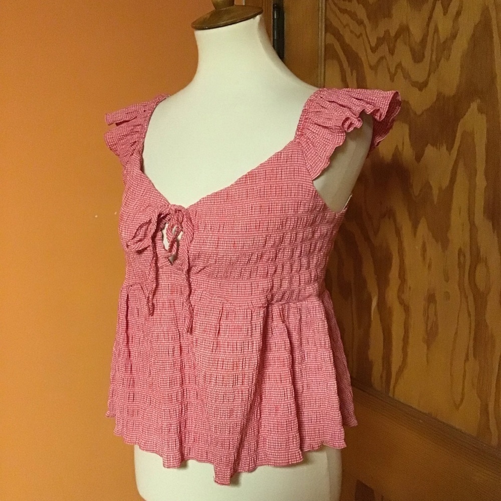 Feninine ruffled sexy summer top - Picture 9 of 10
